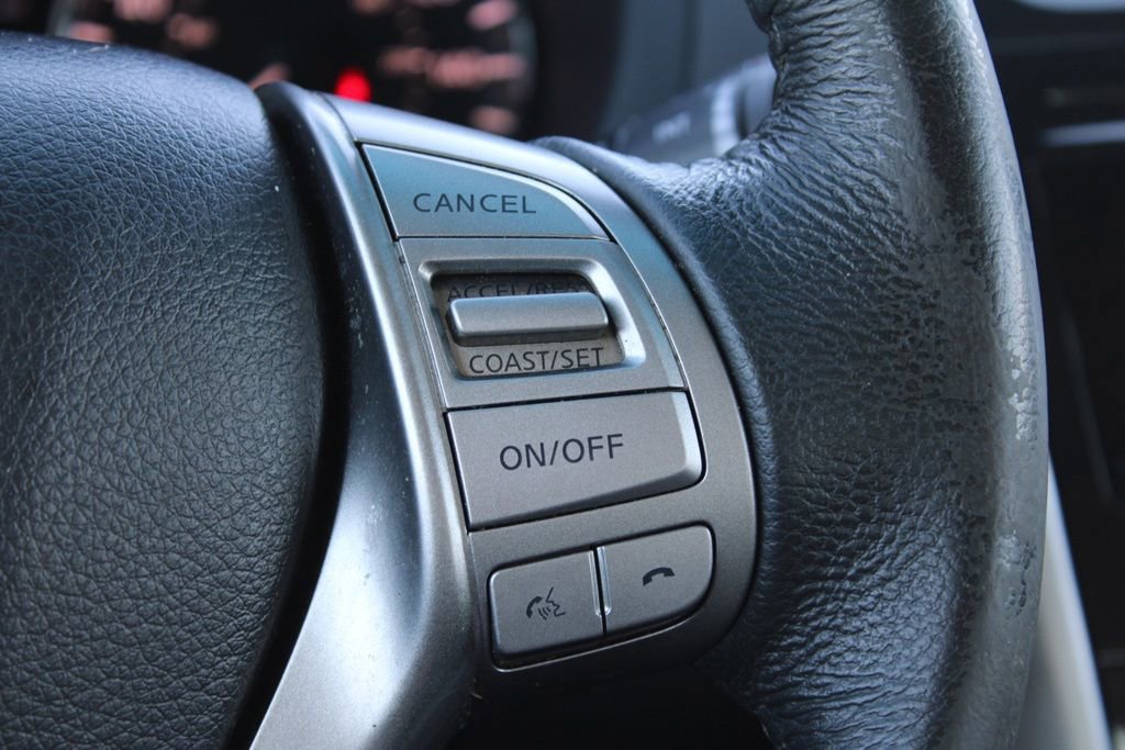 Used 2015 Nissan Altima 2.5 SV w/ Convenience Package image 30