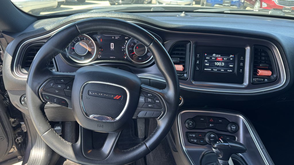 Used 2015 Dodge Challenger SXT RWD image 17