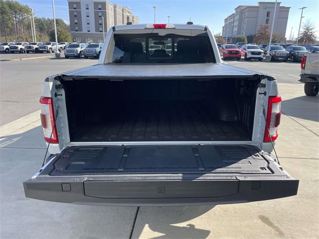 Used 2022 Ford F150 Lariat w/ Equipment Group 502A High image 8