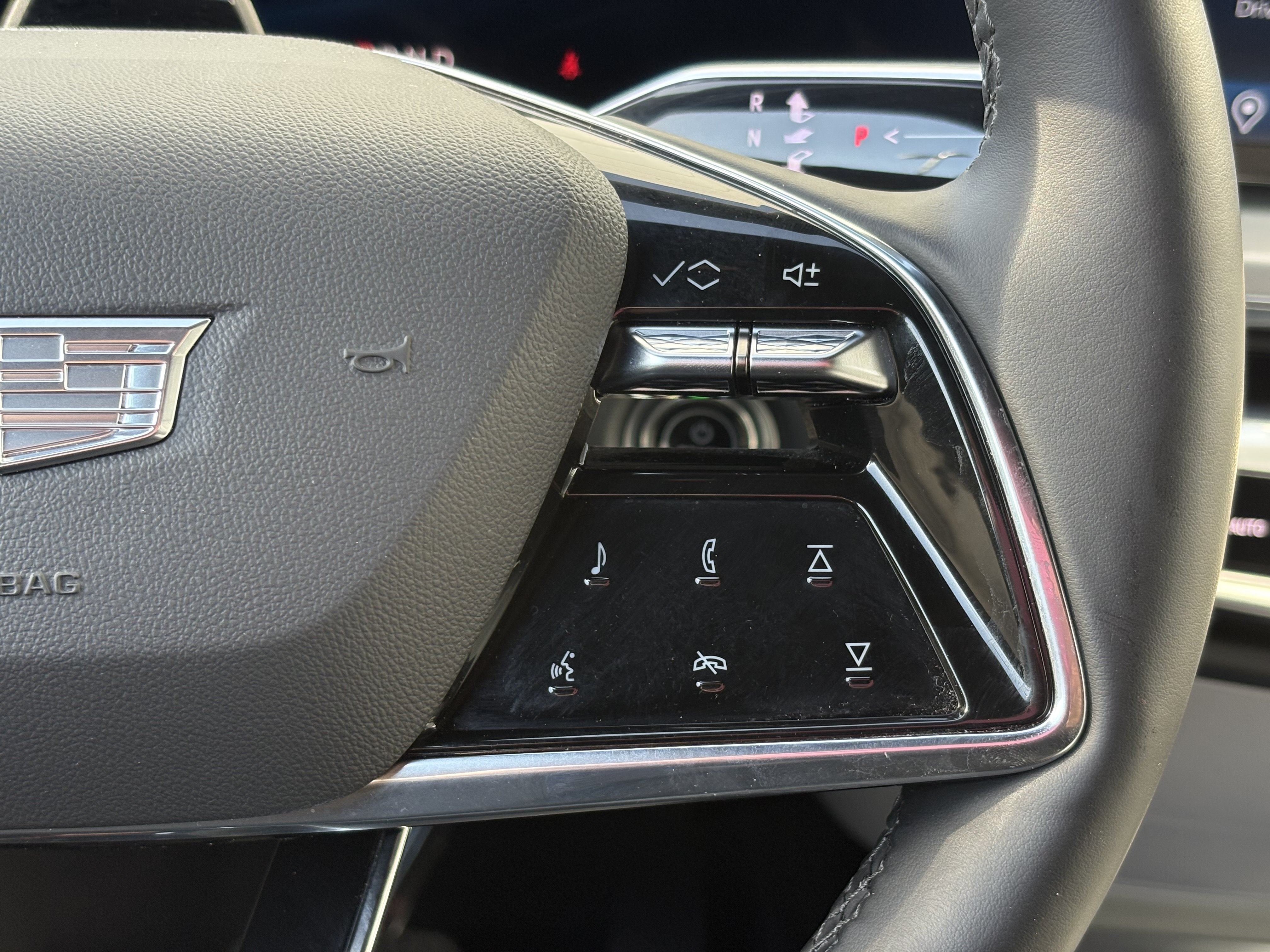 Used 2024 Cadillac Lyriq Sport AWD/4WD image 18