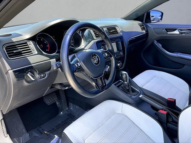 Used 2015 Volkswagen Jetta Sport FWD image 14