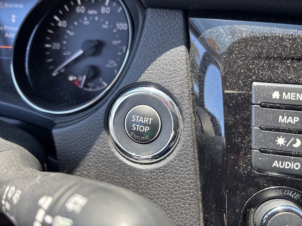 Used 2022 Nissan Rogue Sport SL AWD/4WD image 14