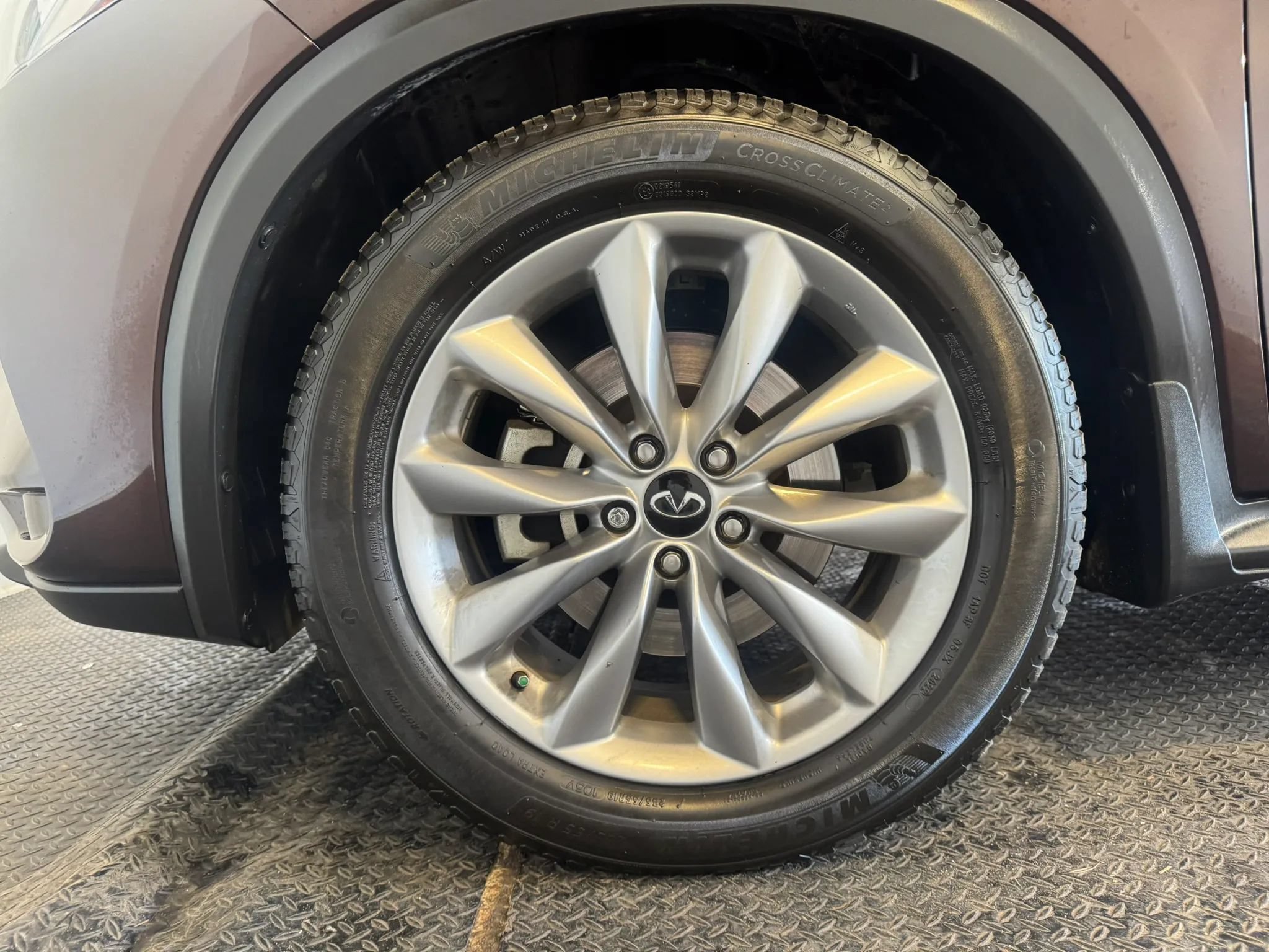 Used 2020 INFINITI QX50 Luxe w/ Navigation Package AWD/4WD image 39
