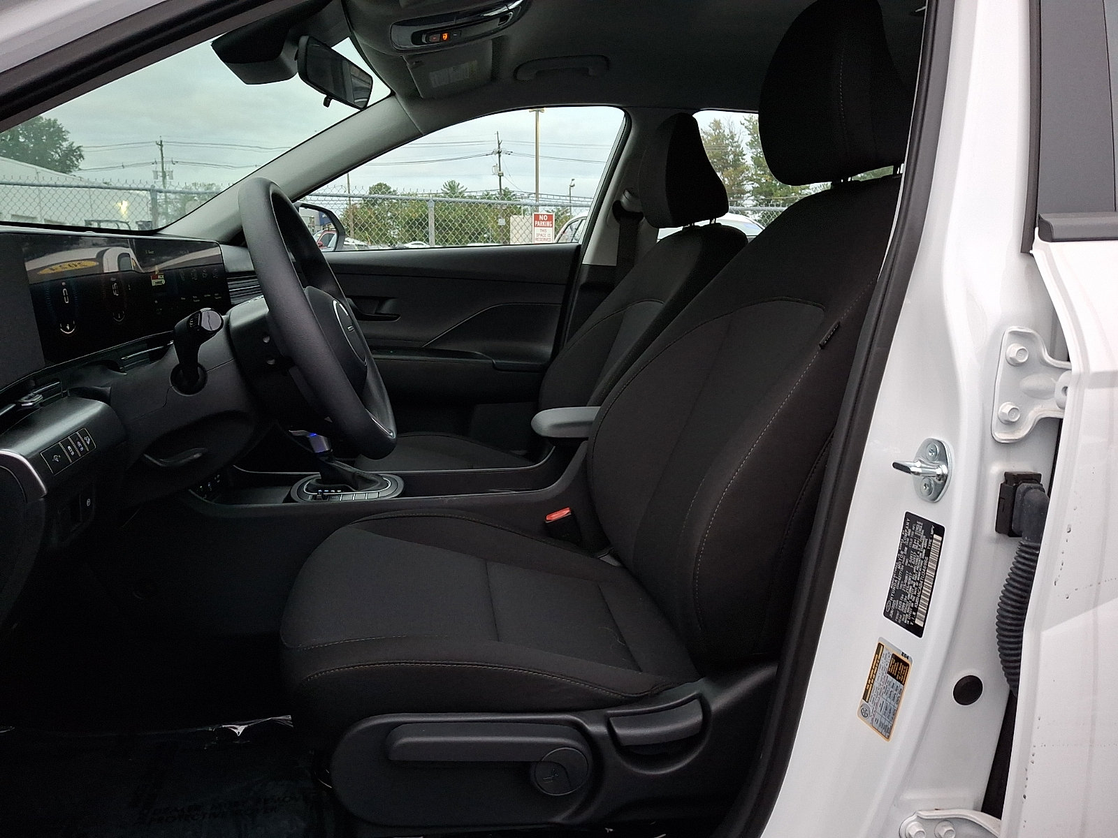 Used 2026 Hyundai Kona SE AWD/4WD image 13
