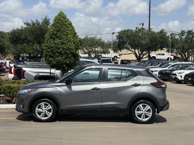 Used 2024 Nissan Kicks S FWD image 4