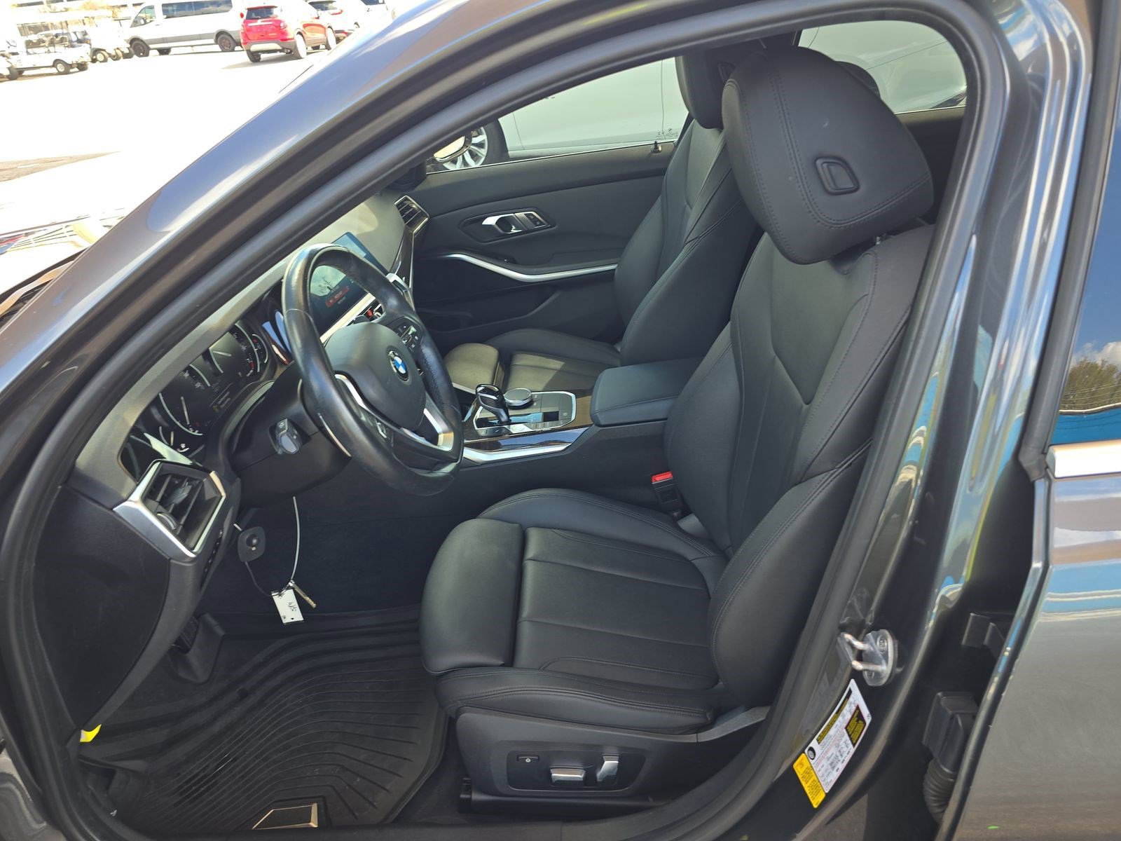 Used 2019 BMW 330i 330i w/ Driving Assistance Package image 10