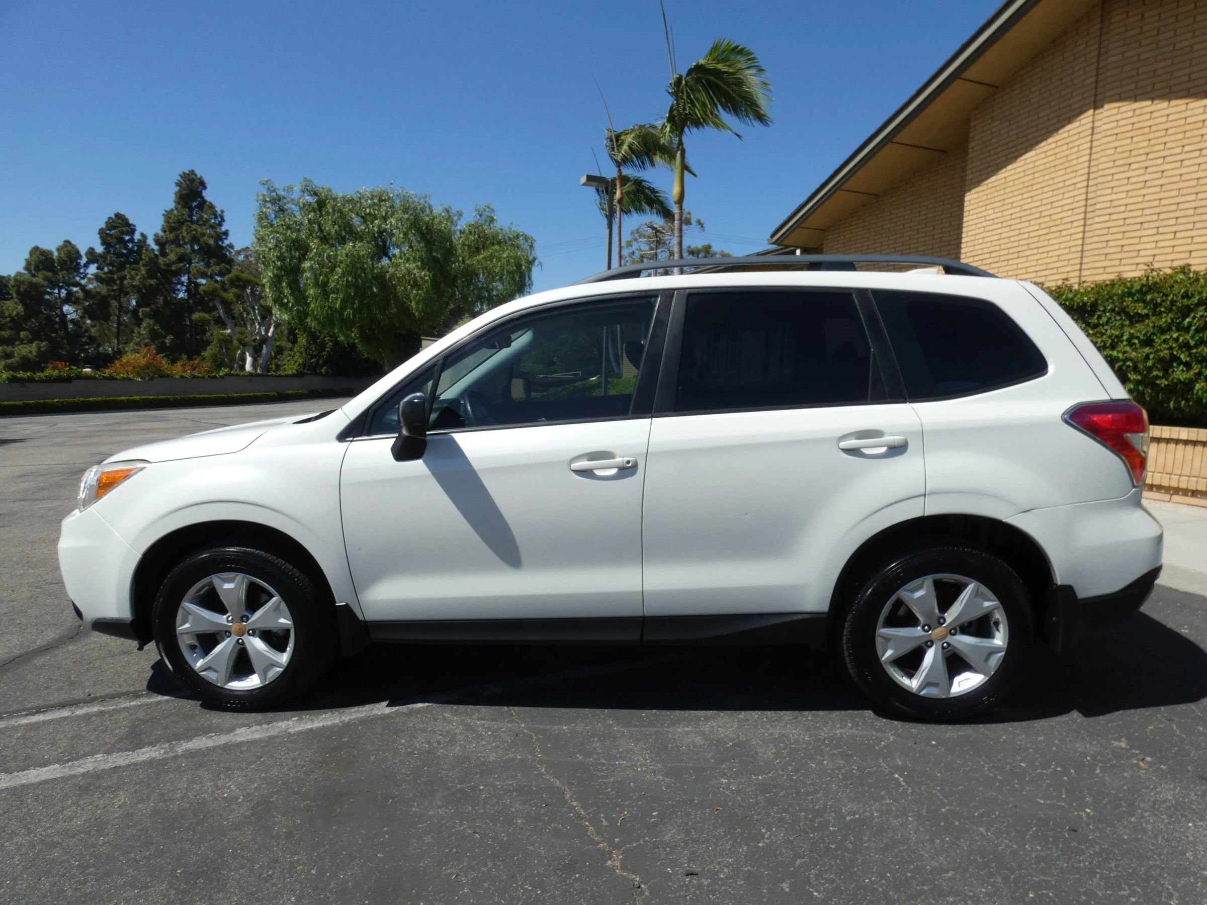 Used 2016 Subaru Forester 2.5i w/ Alloy Wheel Package image 13