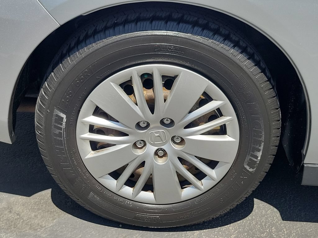 Used 2014 Honda Odyssey LX image 7