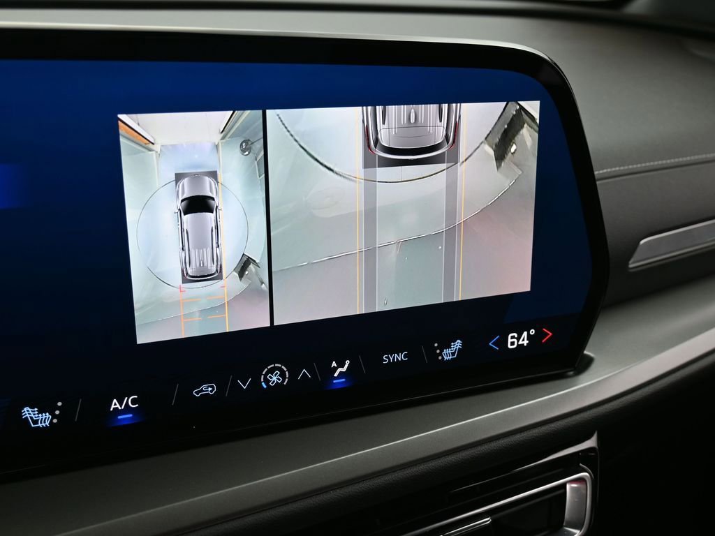 Used 2024 Chevrolet Traverse LS image 23