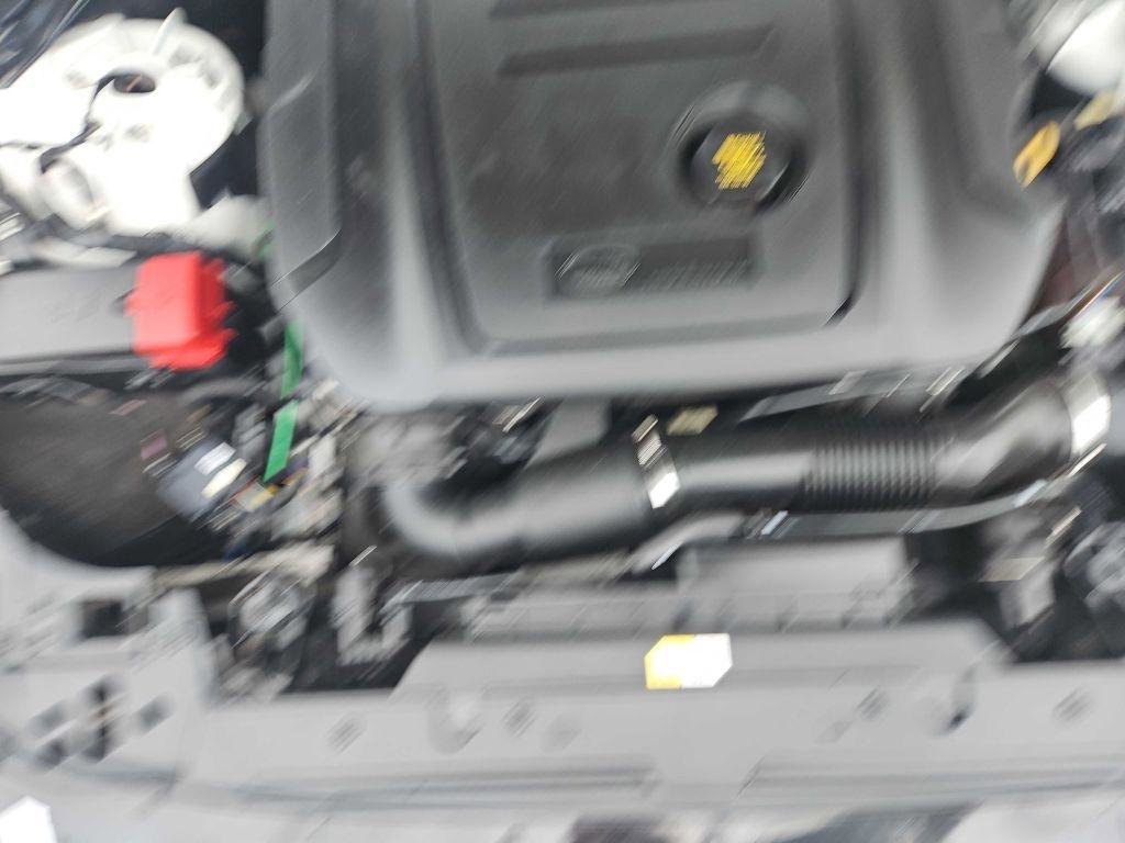Used 2018 Land Rover Range Rover Velar S AWD/4WD image 35