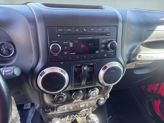 Used 2017 Jeep Wrangler Rubicon w/ Dual Top Group image 20