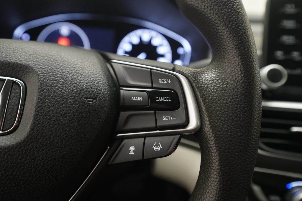 Certified 2018 Honda Accord LX image 18