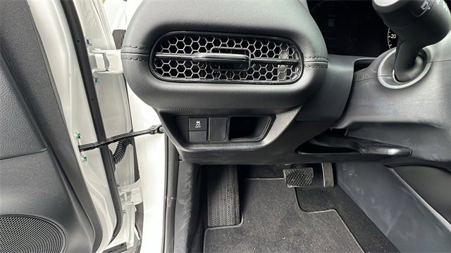New 2025 Honda HR-V LX image 31