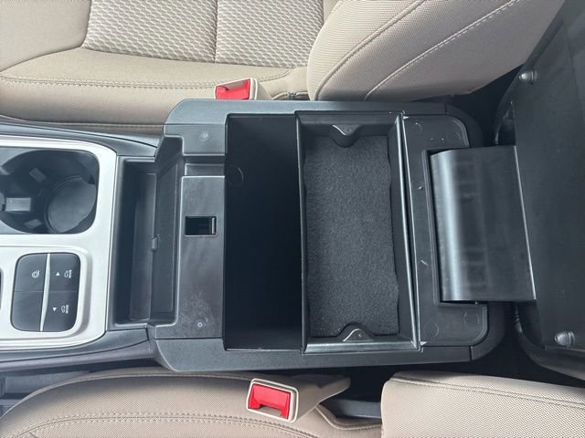 Used 2023 Ford Explorer XLT RWD image 16