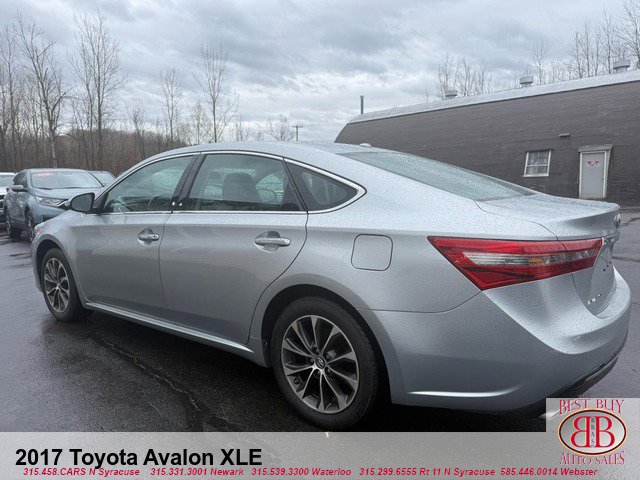 Used 2017 Toyota Avalon XLE FWD image 5