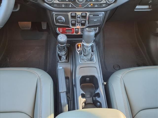 New 2026 Jeep Gladiator Mojave w/ Safety Group AWD/4WD image 19