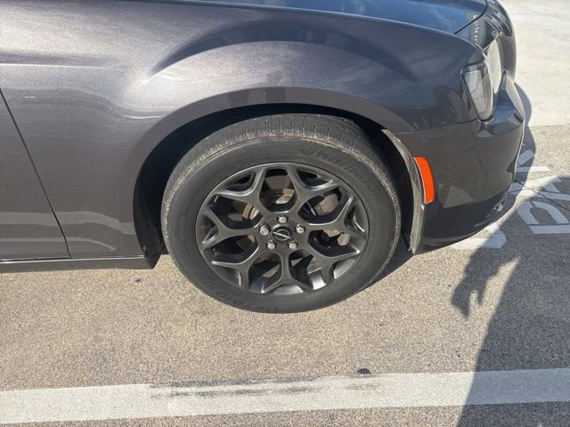 Used 2018 Chrysler 300 Touring w/ Sport Appearance Package AWD/4WD image 12