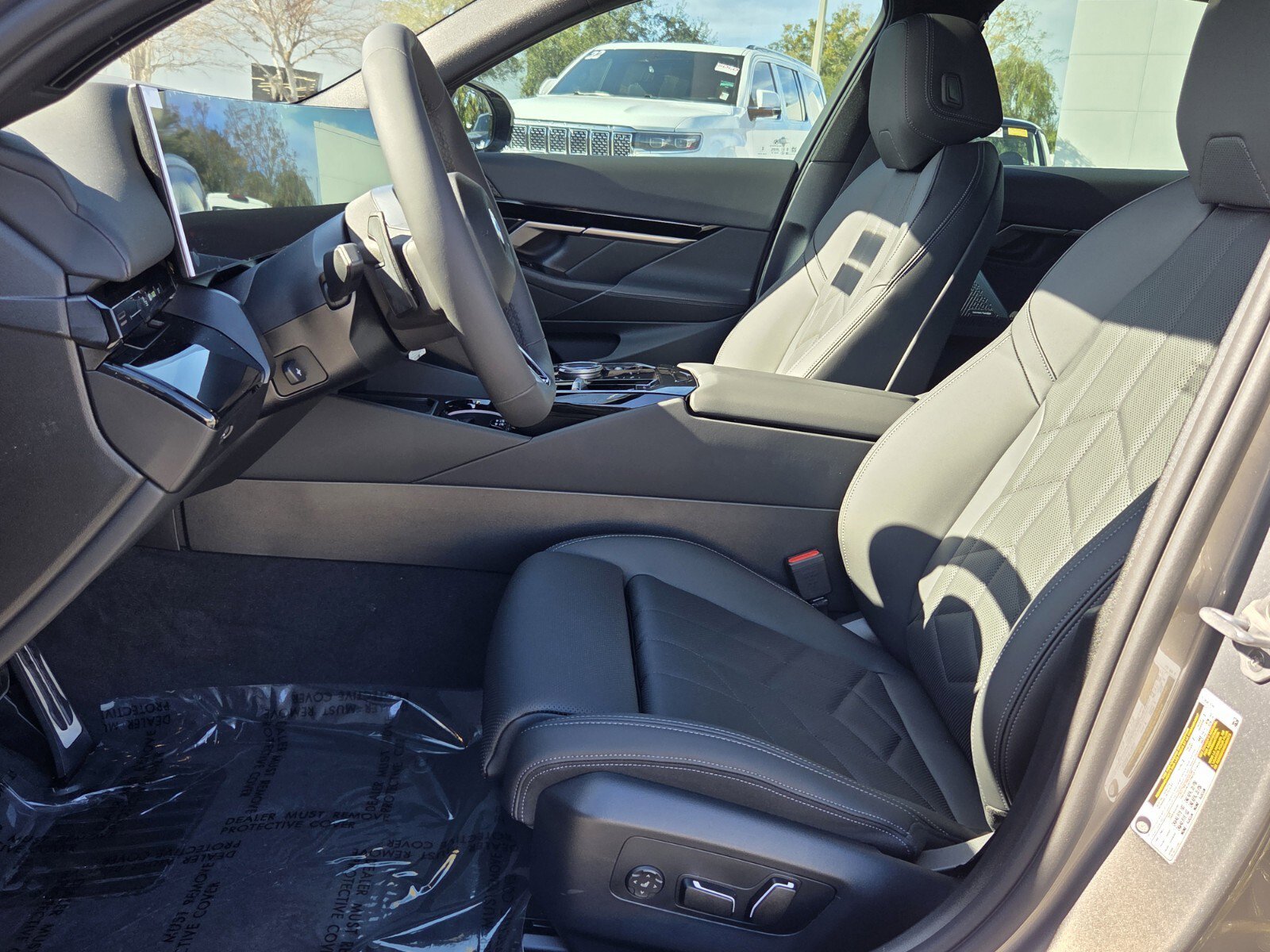 Used 2026 BMW 530i w/ M Sport Package image 10