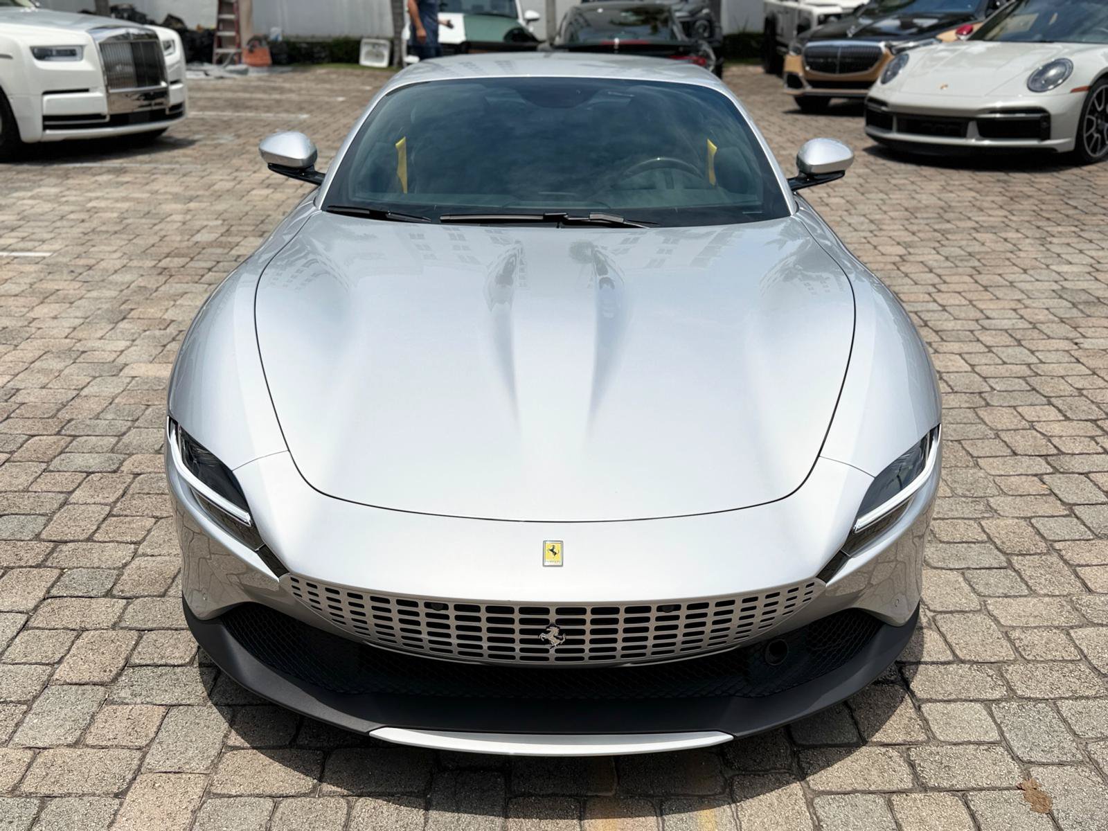 Used 2022 Ferrari Roma RWD image 3