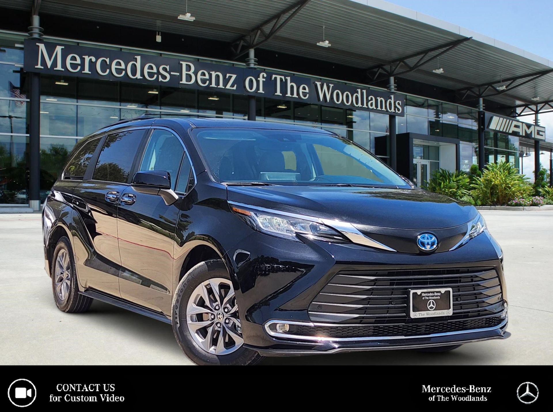Used 2023 Toyota Sienna XLE FWD video 1