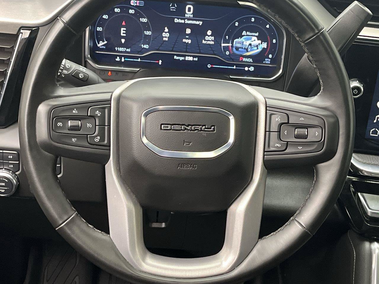 Certified 2025 GMC Sierra 2500 Denali w/ Denali Reserve Package AWD/4WD image 17