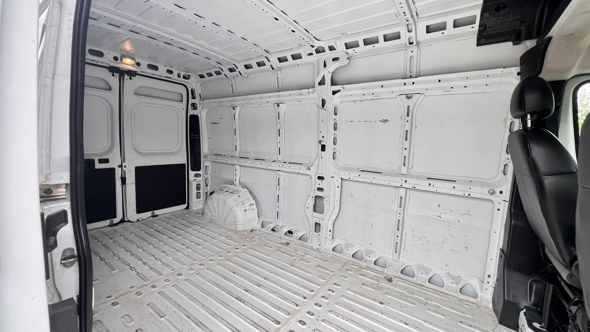 Used 2023 RAM ProMaster 2500 FWD image 15