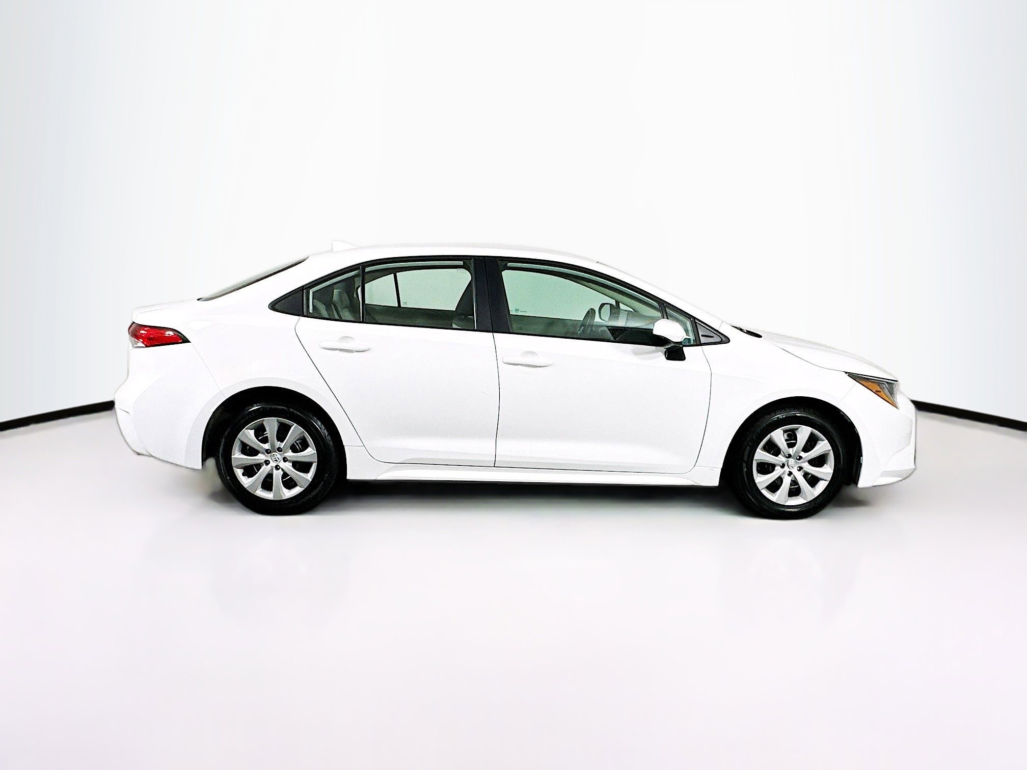 Used 2024 Toyota Corolla LE image 10