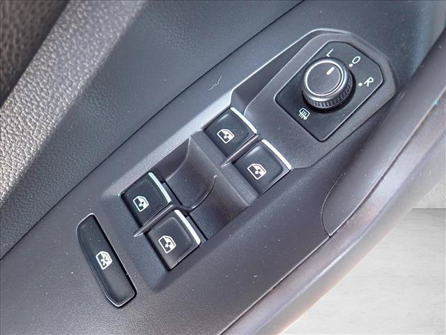 Used 2021 Volkswagen Jetta SE w/ SE Cold Weather Package FWD image 13