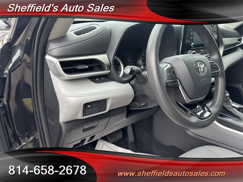 Used 2020 Toyota Highlander L AWD/4WD image 23