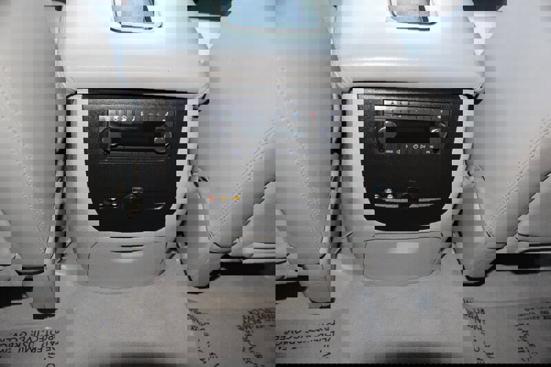 Used 2011 Chevrolet Tahoe LTZ AWD/4WD image 14