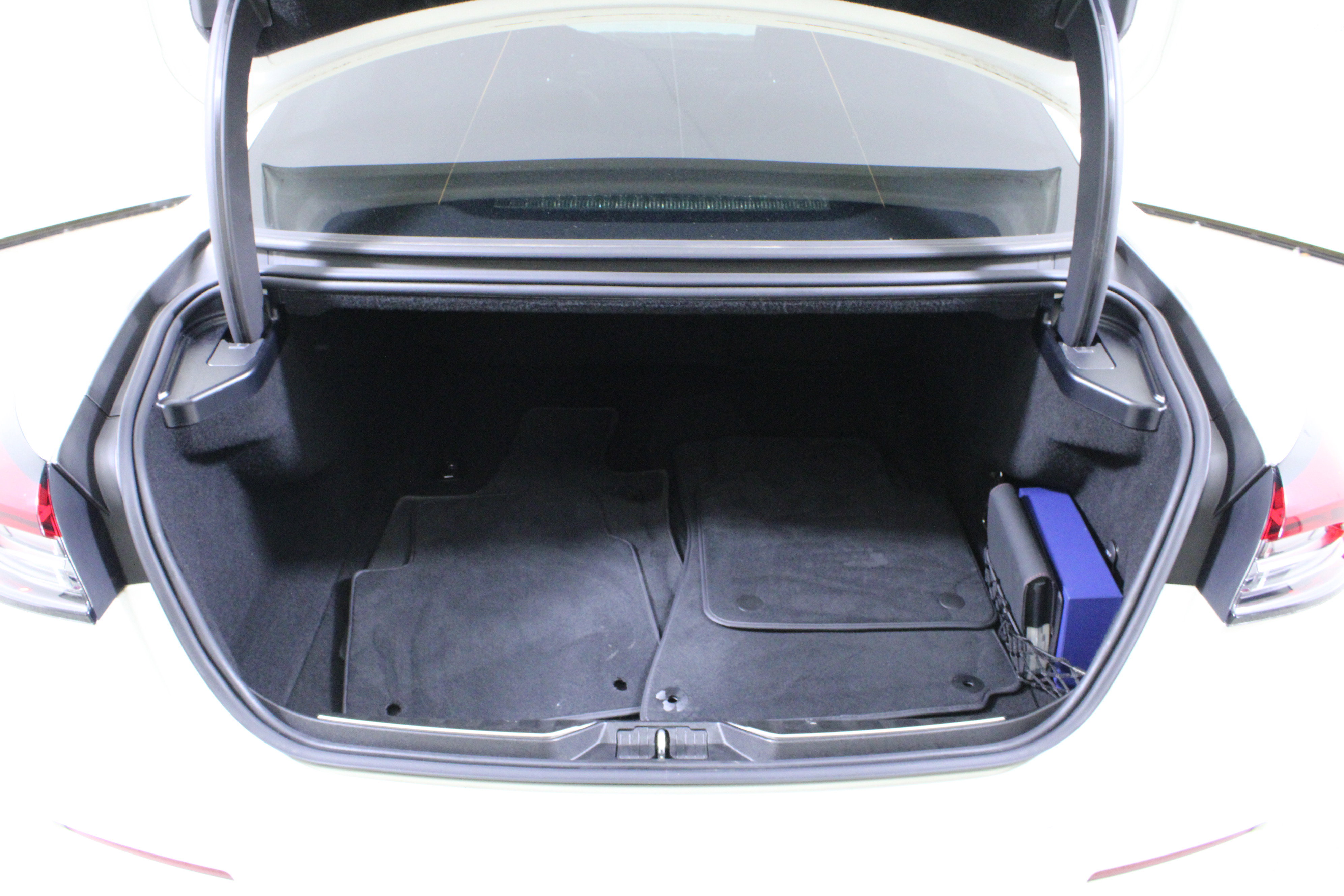 Used 2021 Maserati Quattroporte S image 11