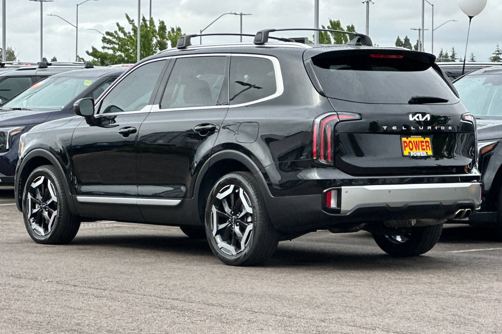 Certified 2023 Kia Telluride EX w/ EX Captain's Chair Package FWD image 6
