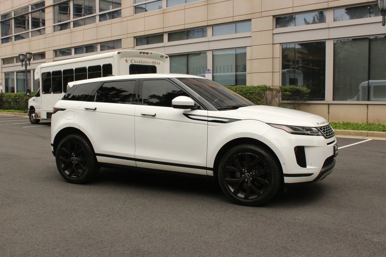 Used 2020 Land Rover Range Rover Evoque SE AWD/4WD image 2