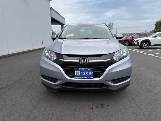 Used 2018 Honda HR-V LX image 2