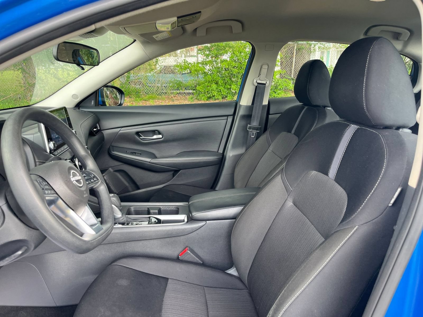 Used 2025 Nissan Sentra SV FWD image 24