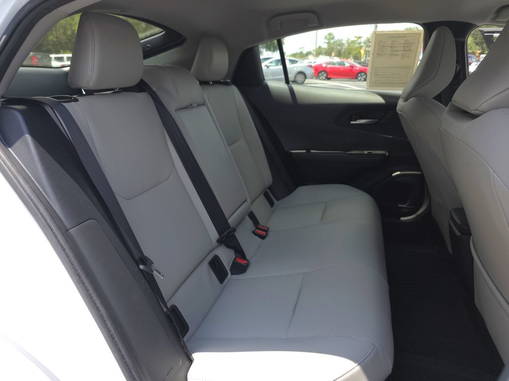 Used 2024 Toyota Prius XLE FWD image 16