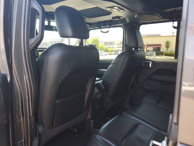 Used 2020 Jeep Wrangler Unlimited Sahara AWD/4WD image 14