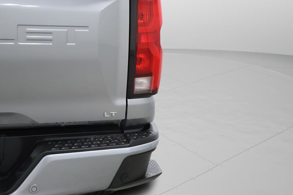 Used 2023 Chevrolet Colorado LT w/ LT Convenience Package III image 39