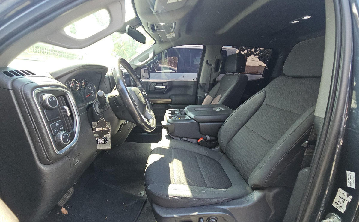 Used 2022 Chevrolet Silverado 1500 LT RWD image 9