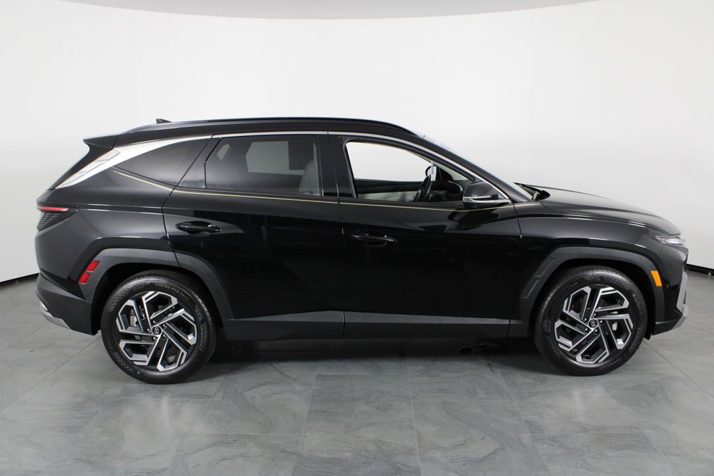 Certified 2025 Hyundai Tucson Limited image 14