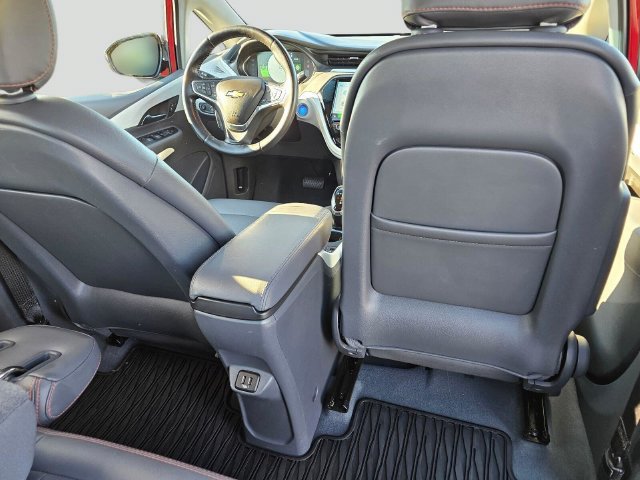 Used 2018 Chevrolet Bolt Premier w/ Driver Confidence II Package FWD image 18