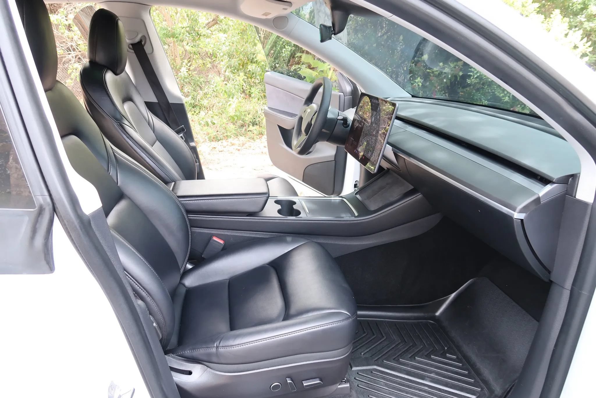 Used 2021 Tesla Model Y Performance AWD/4WD image 23