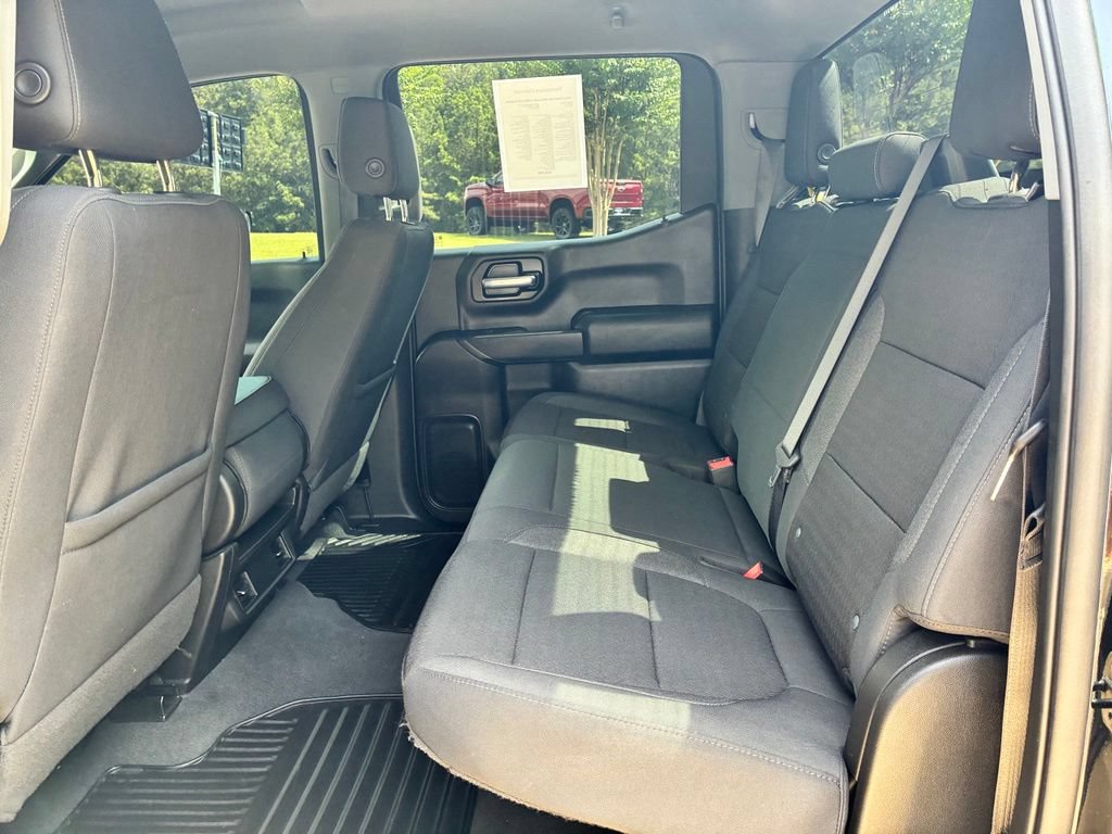 Used 2022 Chevrolet Silverado 1500 Custom w/ Safety Confidence Package RWD image 10