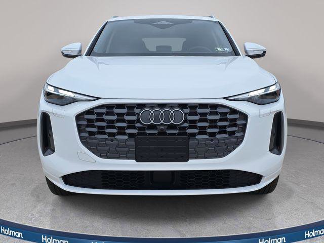 Certified 2025 Audi Q5 Premium w/ Convenience Package AWD/4WD image 3