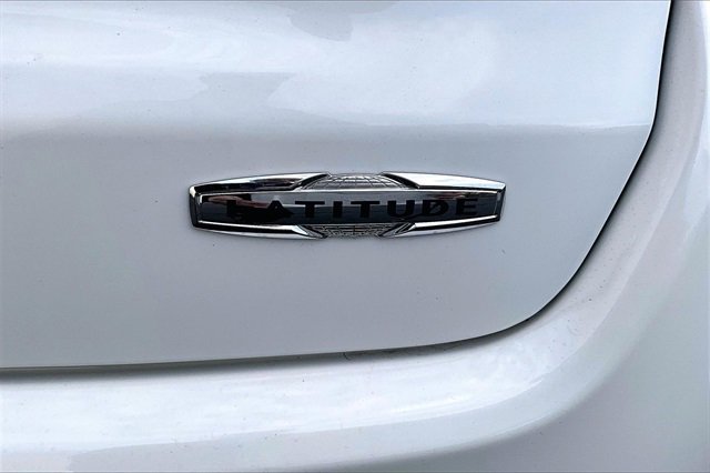 Used 2024 Jeep Compass Latitude image 22