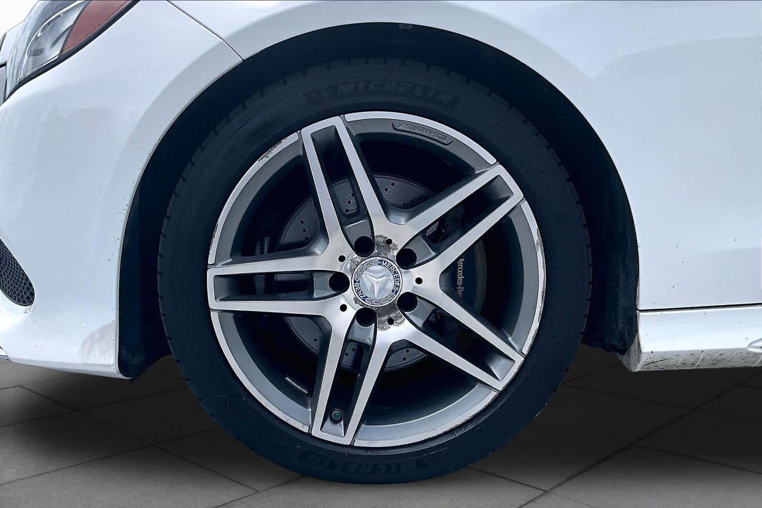 Used 2016 Mercedes-Benz E 350 4MATIC Sedan image 11