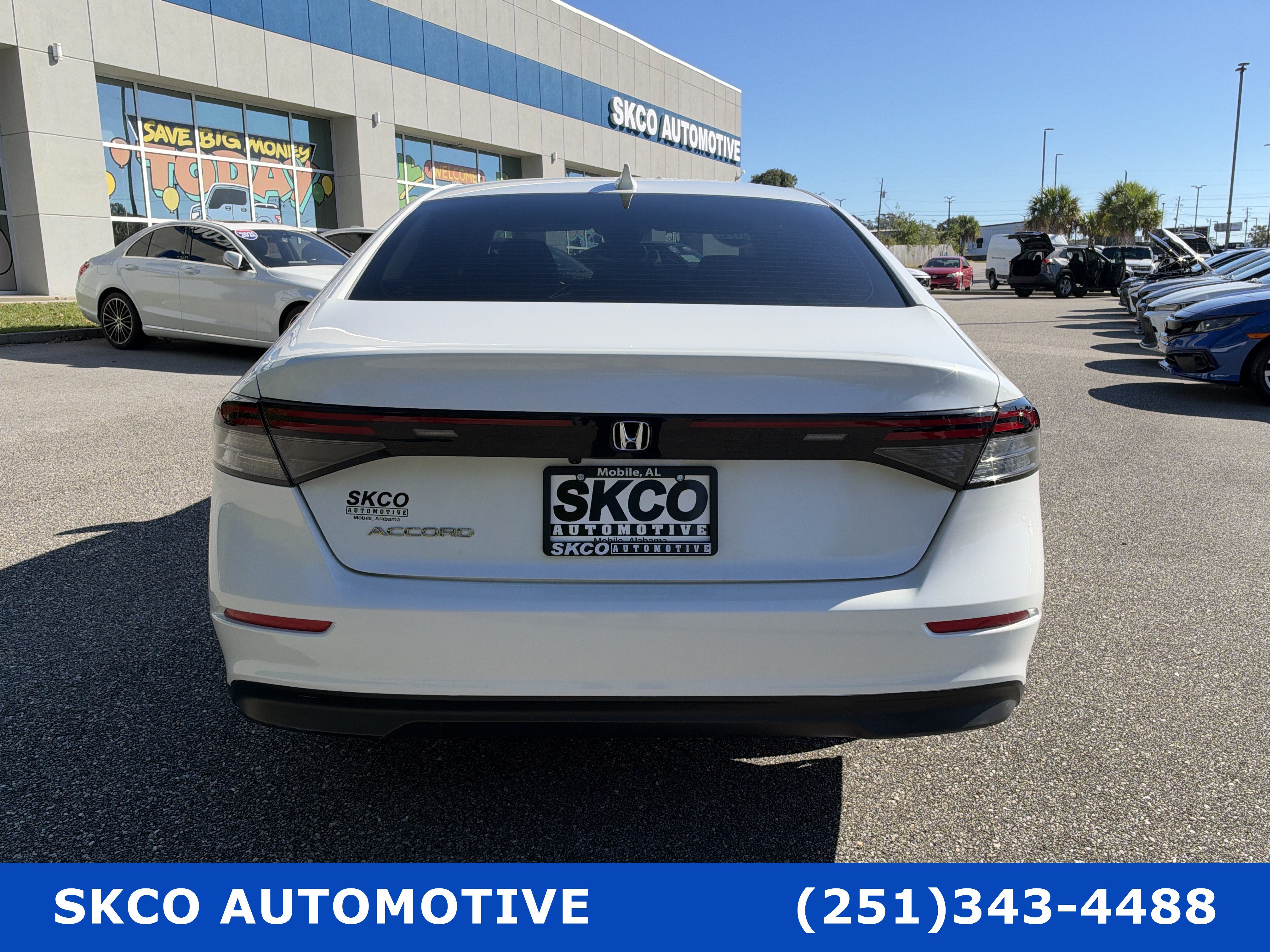 Used 2024 Honda Accord EX image 4