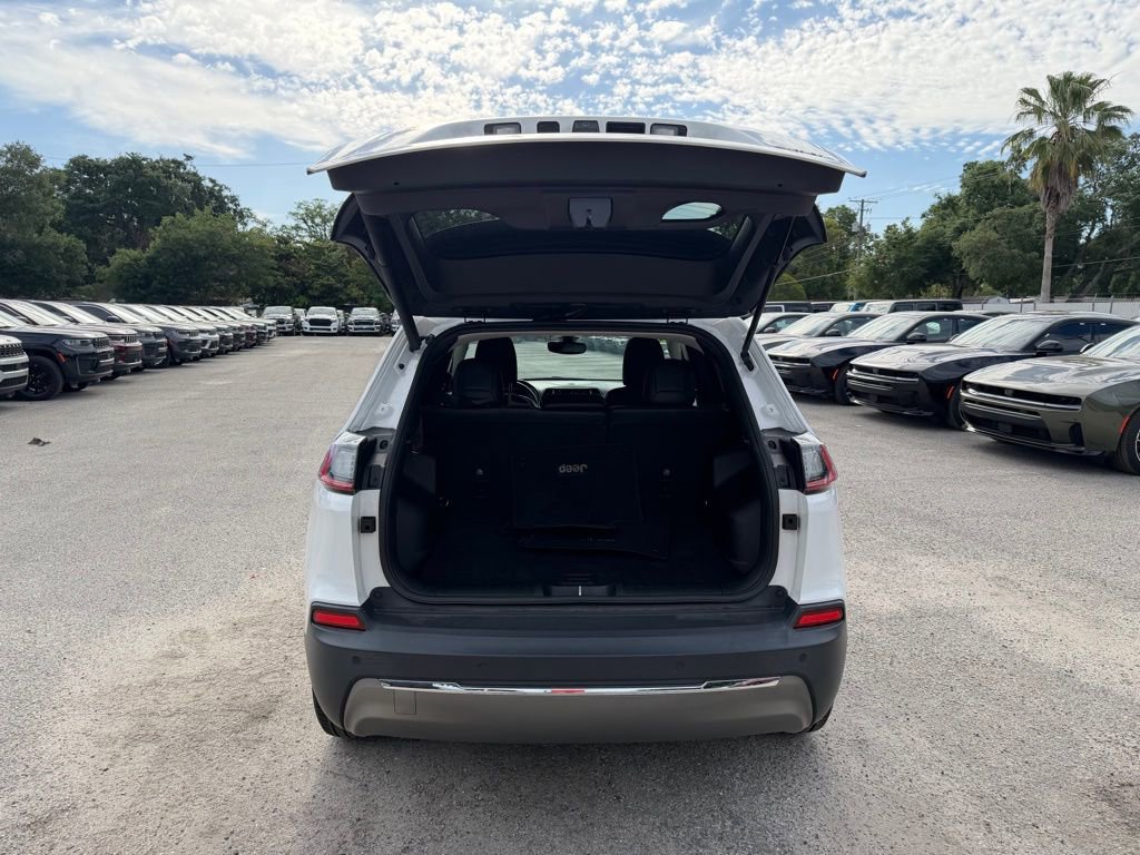 Used 2019 Jeep Cherokee Limited FWD image 30