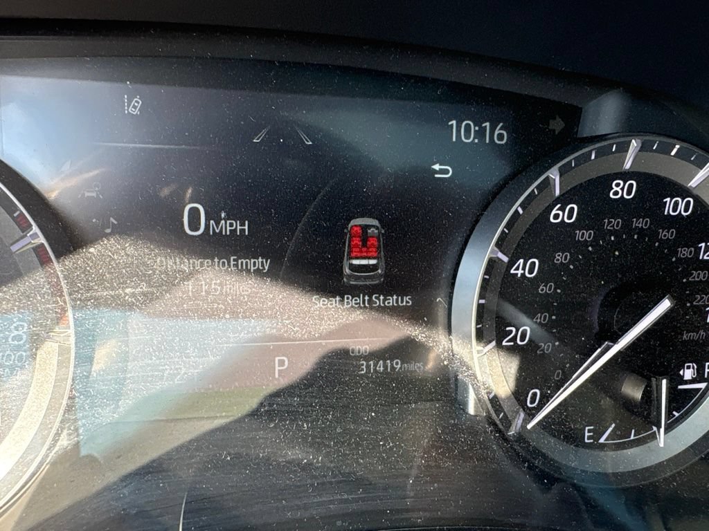 Used 2022 Toyota Highlander XLE AWD/4WD image 22