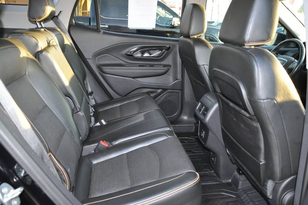 Used 2022 GMC Terrain AT4 w/ Tech Package image 13